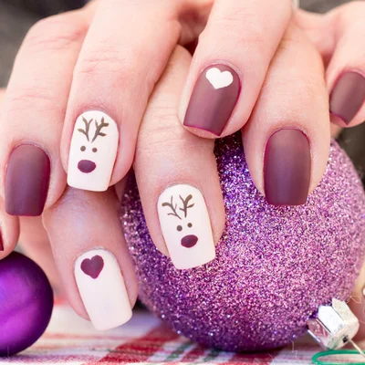 Nail Art and Nail Polish Services