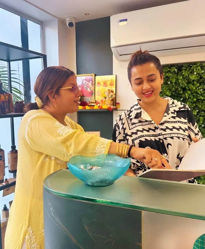 Vabez and tejasswi prakash in Sams Salon India Juhu Salon