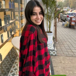 urfi javed take Hair Style Treatment in Sams Salon India Juhu