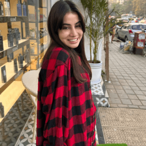urfi javed take Hair Style Treatment in Sams Salon India Juhu